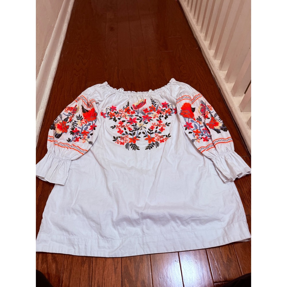 Free People White Floral Embroidered Off Shoulder Peasant Top XS‎ Boho Blouse